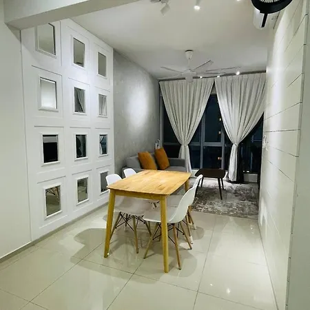 Wallaway2Stay Gravit8 Klang 2Room Exterior photo