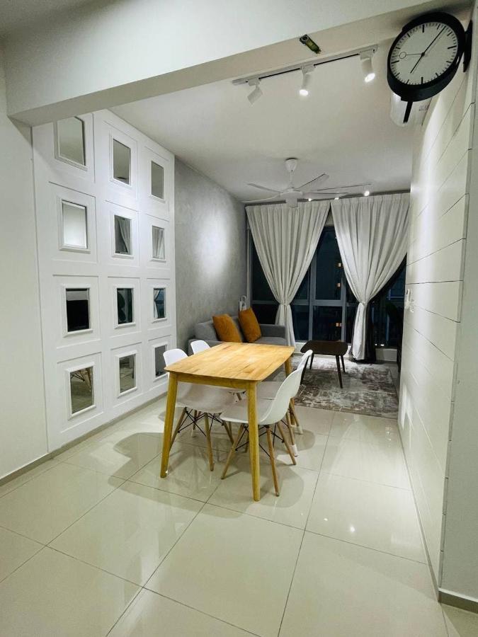 Wallaway2stay Gravit8 2room *