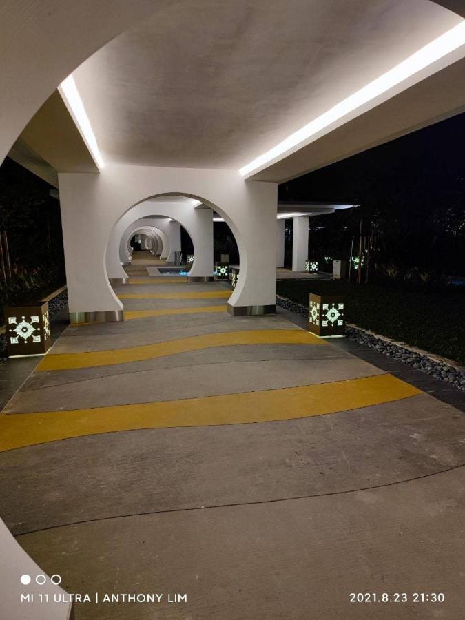 Wallaway2stay Gravit8 2room